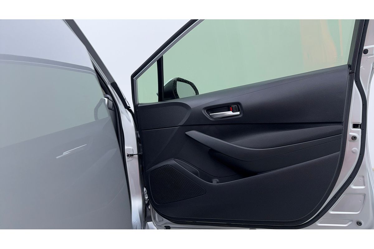 2020 Toyota Corolla SX Hybrid ZWE211R