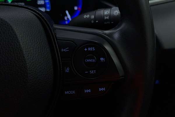 2020 Toyota Corolla SX Hybrid ZWE211R