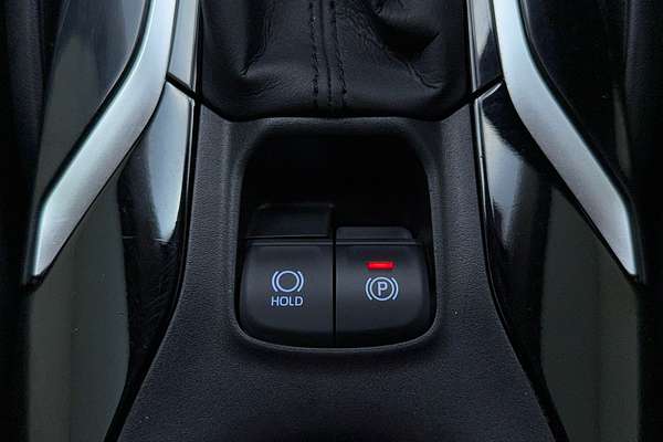 2020 Toyota Corolla SX Hybrid ZWE211R