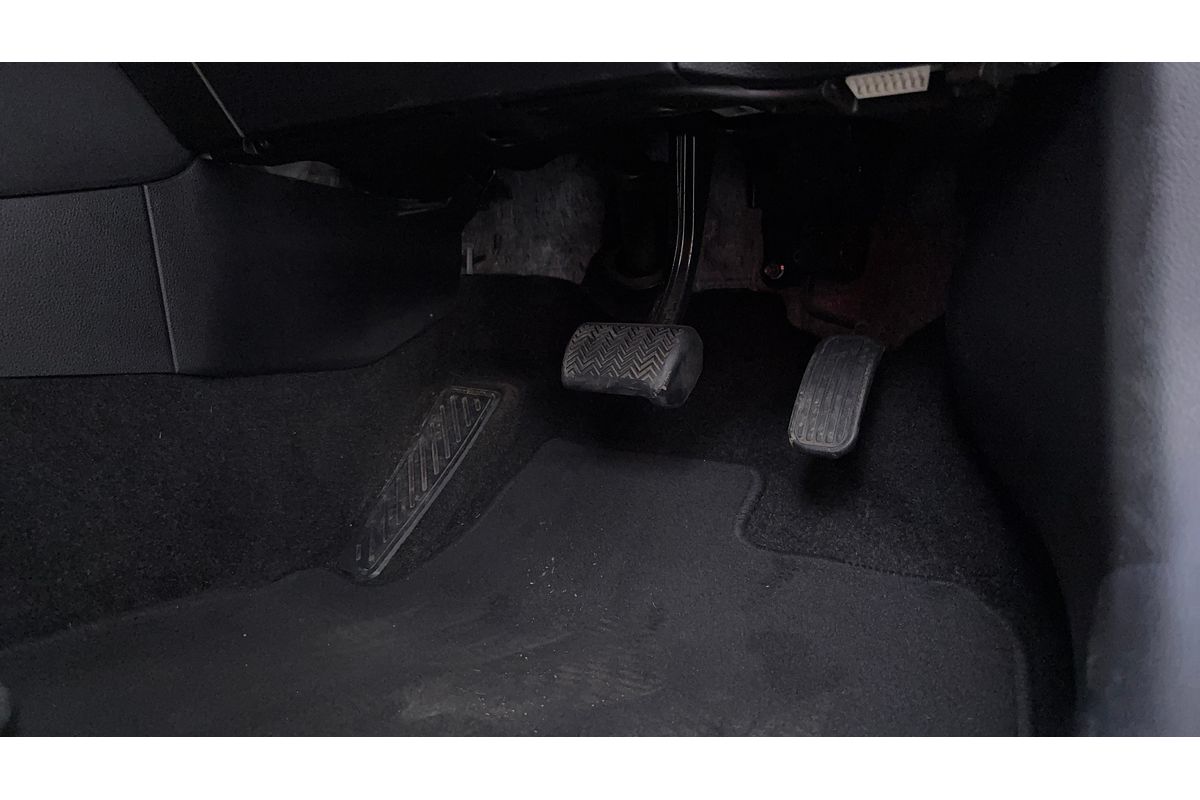 2020 Toyota Corolla SX Hybrid ZWE211R