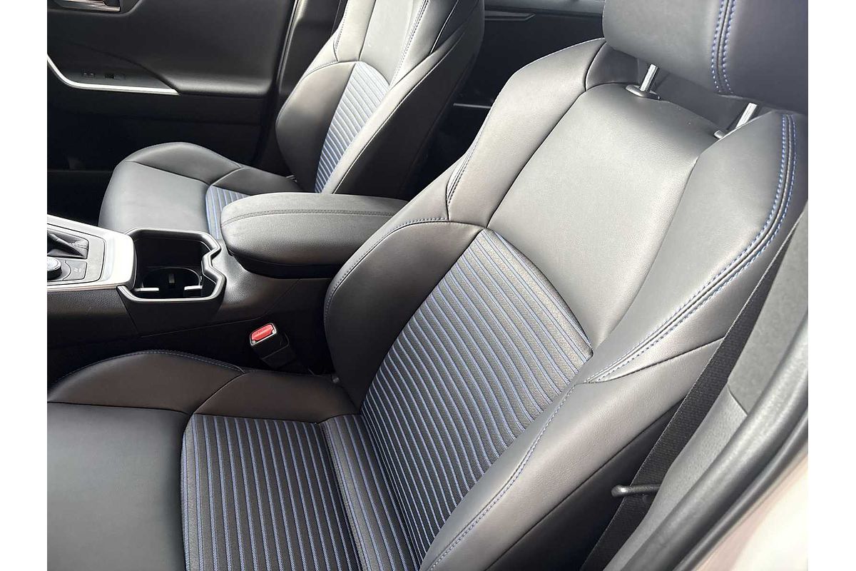 2025 Toyota RAV4 Hybrid XSE