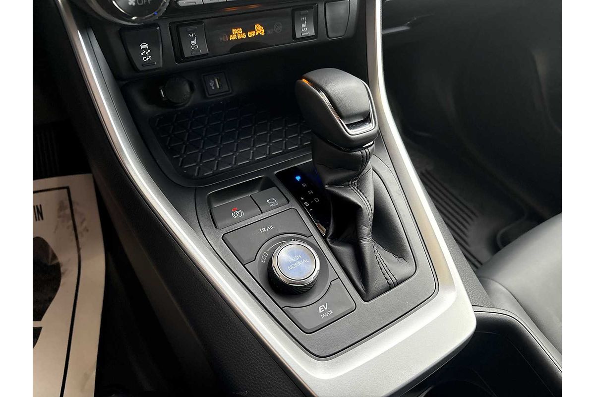 2025 Toyota RAV4 Hybrid XSE