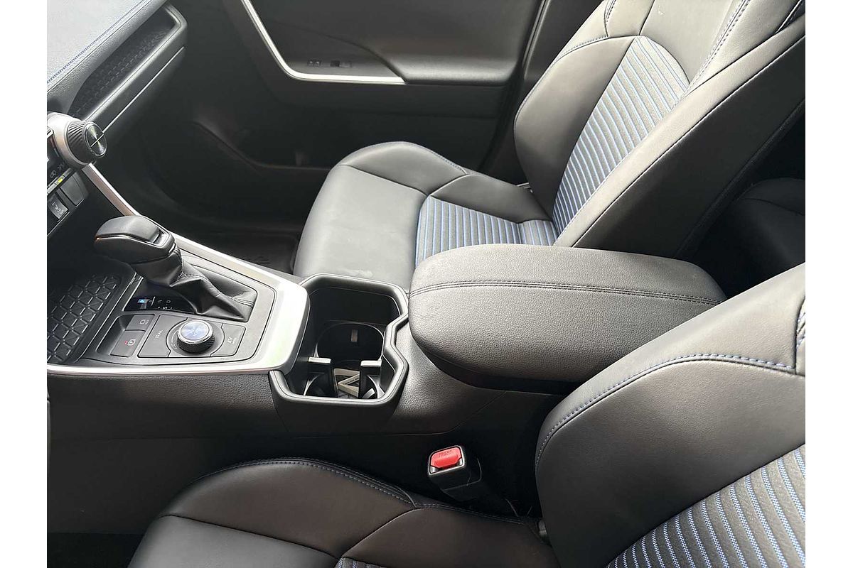 2025 Toyota RAV4 Hybrid XSE