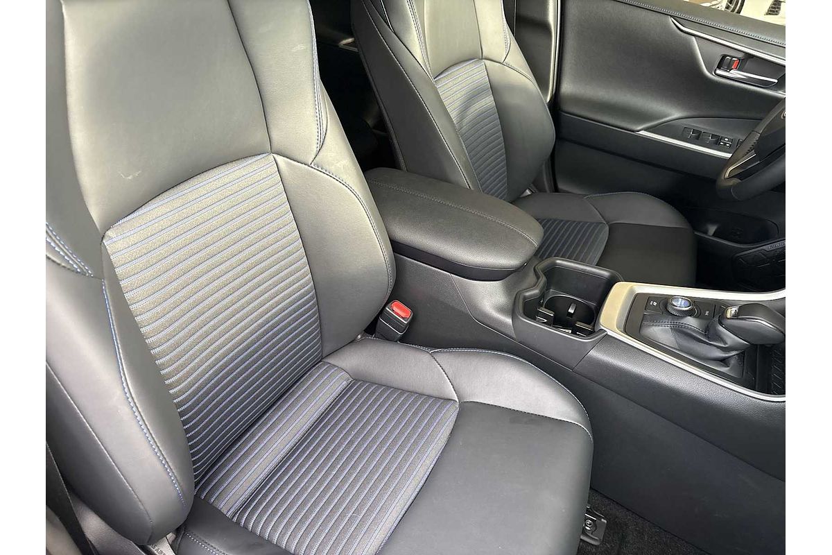 2025 Toyota RAV4 Hybrid XSE