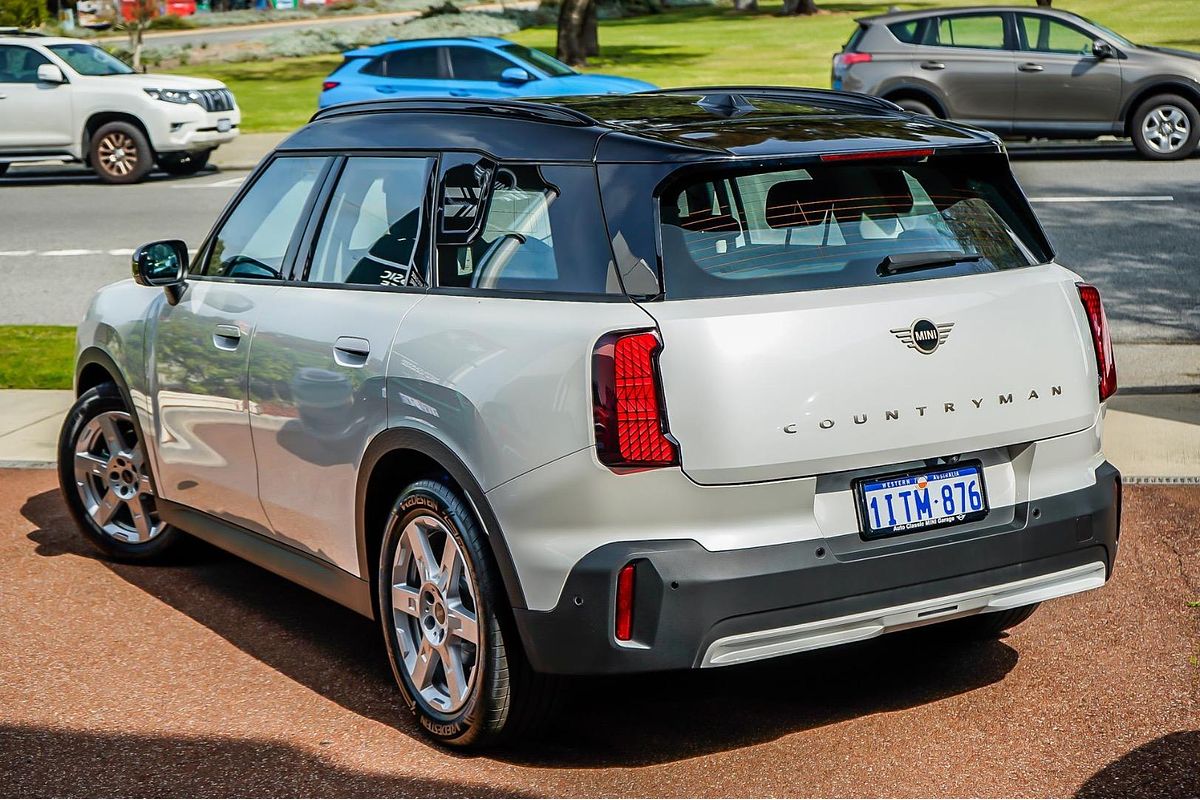 2024 MINI Countryman E Classic U25