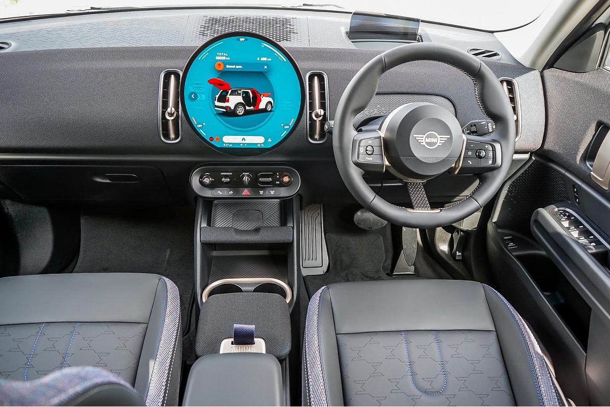 2024 MINI Countryman E Classic U25