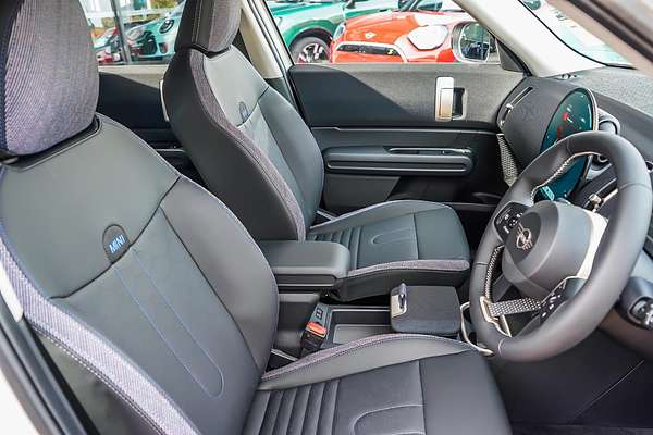 2024 MINI Countryman E Classic U25