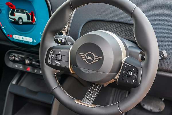 2024 MINI Countryman E Classic U25