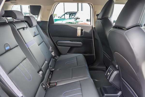 2024 MINI Countryman E Classic U25