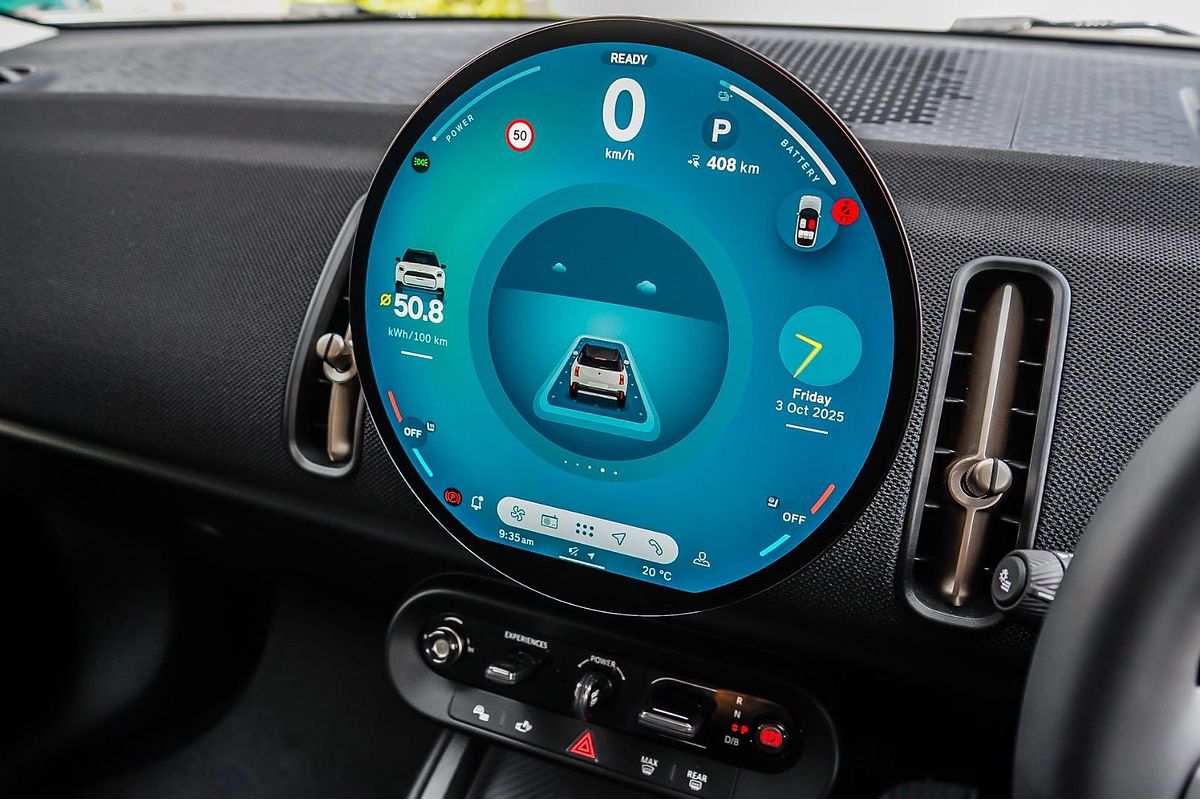 2024 MINI Countryman E Classic U25