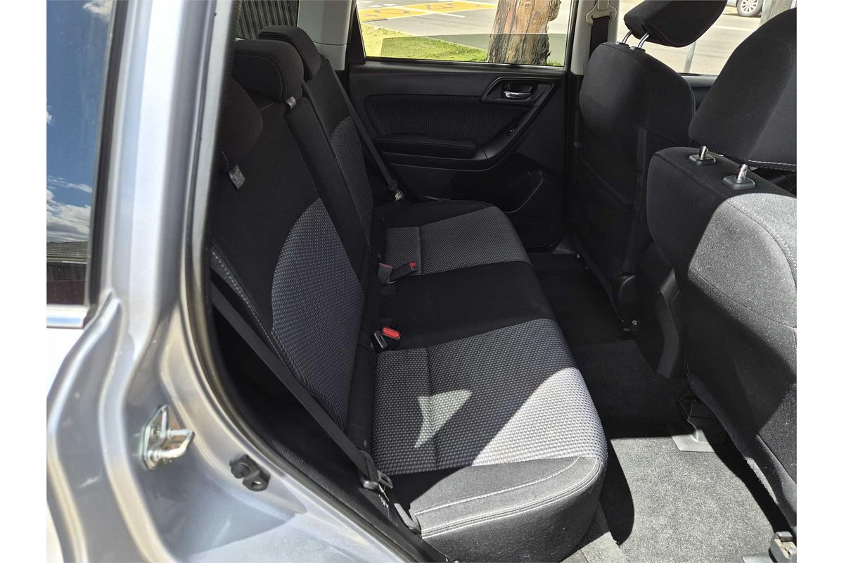 2016 Subaru Forester 2.5i-L Special Edition S4