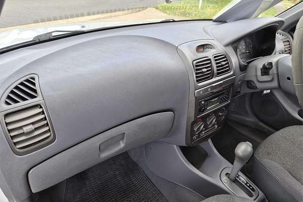 2002 Hyundai Accent GL LC