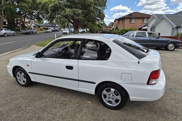 2002 Hyundai Accent GL LC