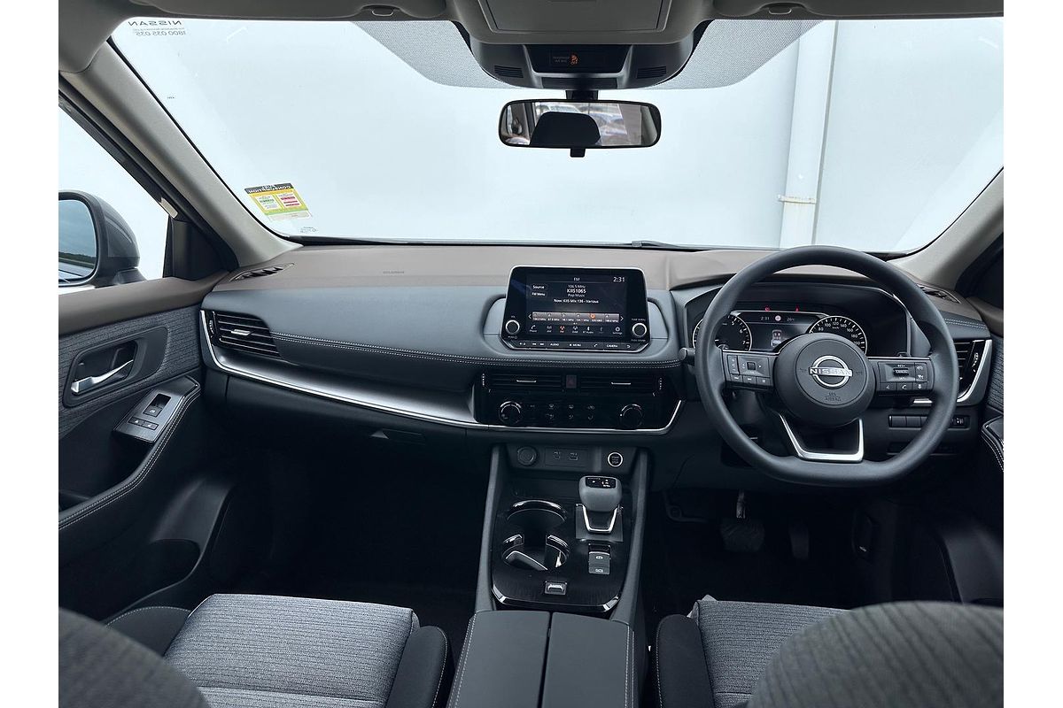 2025 Nissan X-TRAIL ST T33