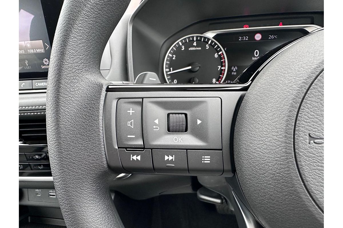 2025 Nissan X-TRAIL ST T33