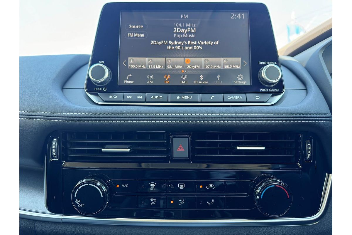 2025 Nissan X-TRAIL ST T33