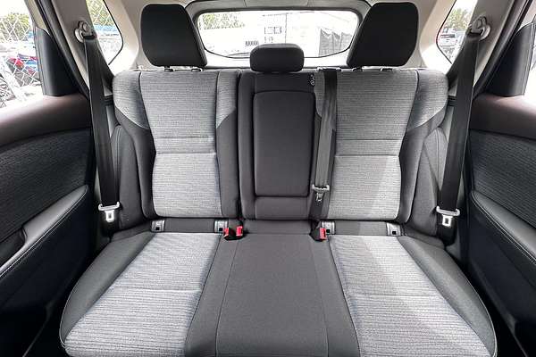 2025 Nissan X-TRAIL ST T33