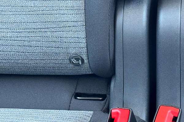 2025 Nissan X-TRAIL ST T33