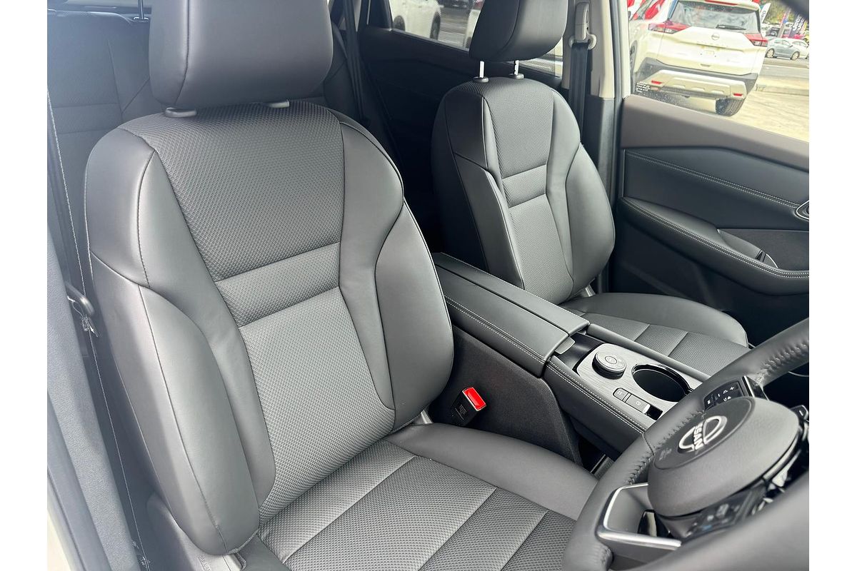 2025 Nissan X-TRAIL N-TREK T33