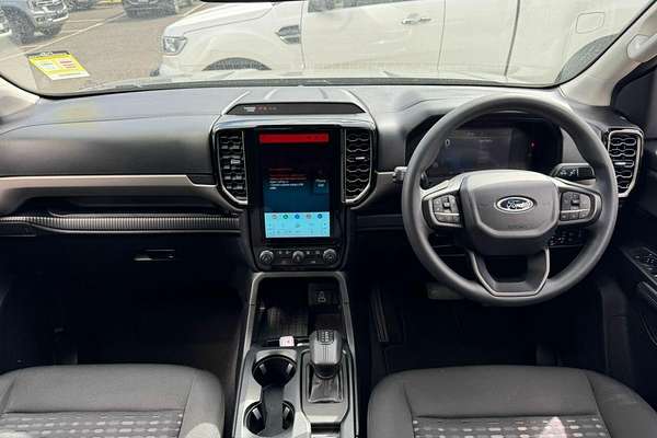 2024 Ford Everest Ambiente 2.0L