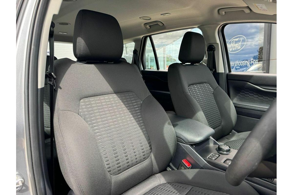 2024 Ford Everest Ambiente 2.0L