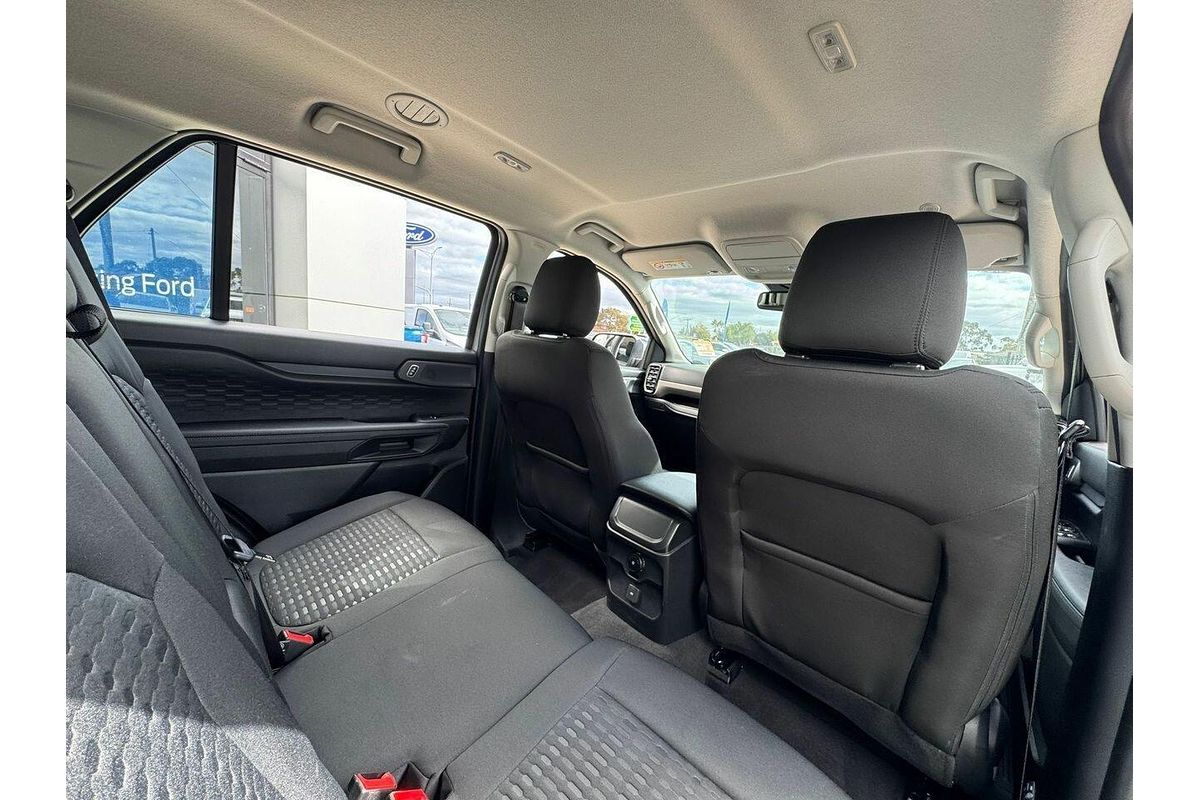 2024 Ford Everest Ambiente 2.0L