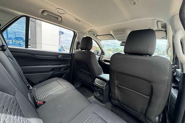 2024 Ford Everest Ambiente 2.0L