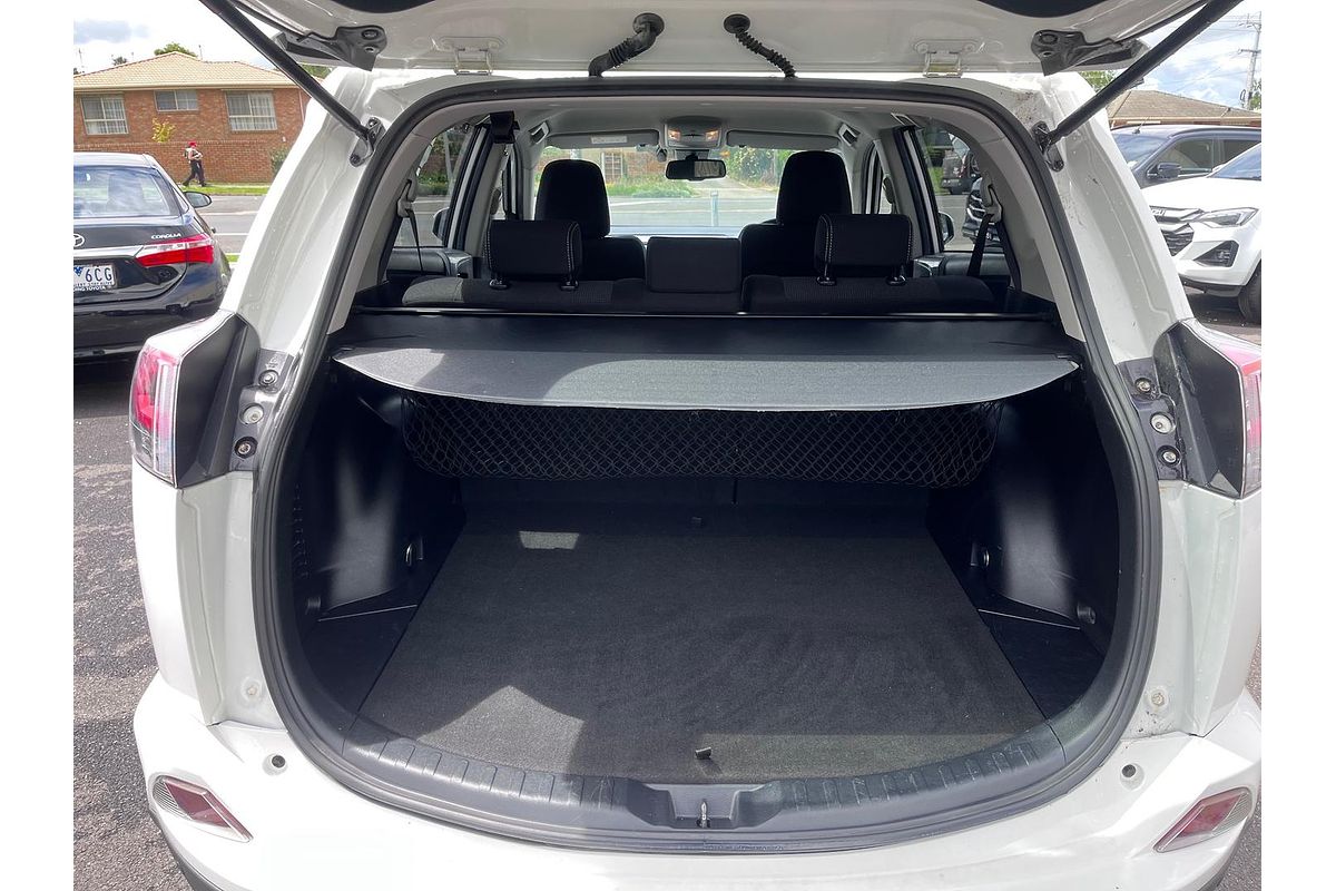 2018 Toyota RAV4 GXL ZSA42R