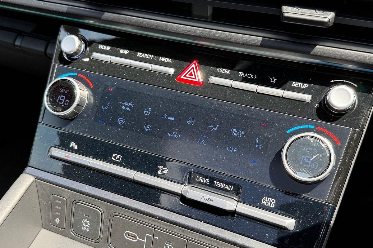 2025 Hyundai Santa Fe Hybrid Calligraphy MX5.V1