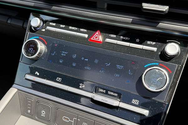 2025 Hyundai Santa Fe Hybrid Calligraphy MX5.V1