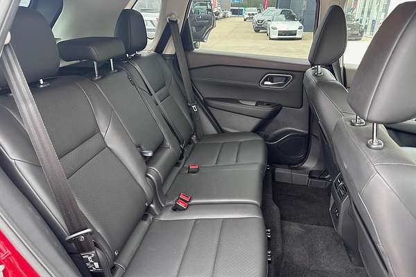 2025 Nissan X-TRAIL ST-L e-POWER T33