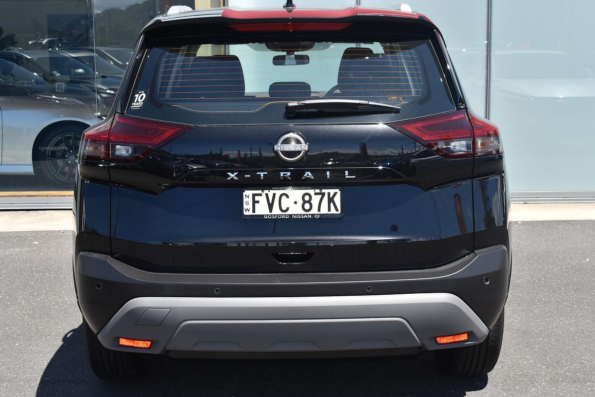 2025 Nissan X-TRAIL ST T33