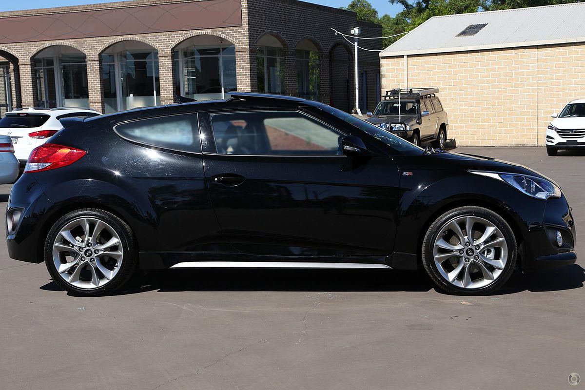 2015 Hyundai Veloster SR Turbo + FS4 Series II