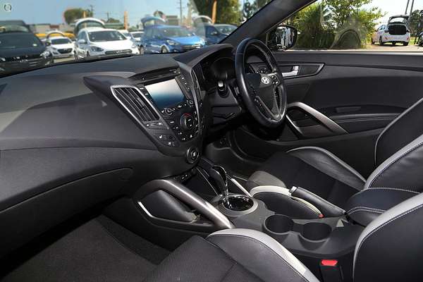 2015 Hyundai Veloster SR Turbo + FS4 Series II