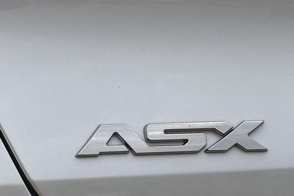 2025 Mitsubishi ASX LS XE