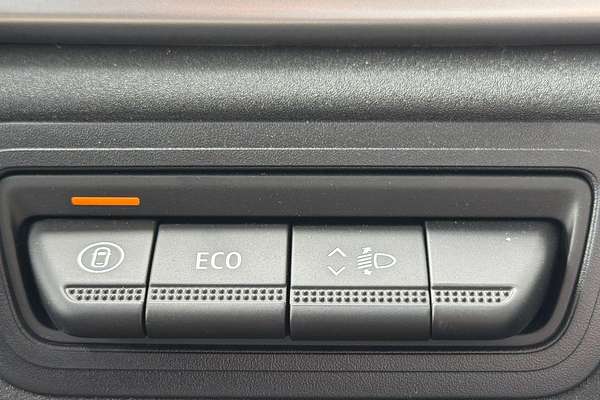 2025 Mitsubishi ASX LS XE