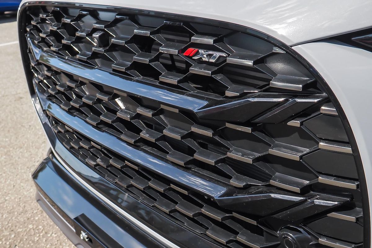 2025 Isuzu MU-X X-TERRAIN