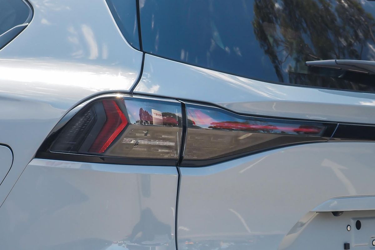 2025 Isuzu MU-X X-TERRAIN