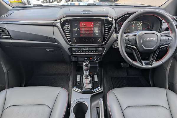 2025 Isuzu D-MAX X-TERRAIN 4X4