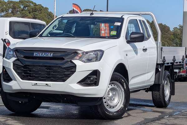 2025 Isuzu D-MAX SX 4X4