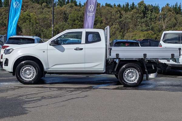 2025 Isuzu D-MAX SX 4X4