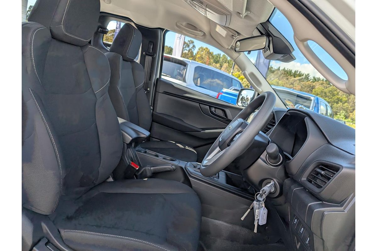 2025 Isuzu D-MAX SX 4X4