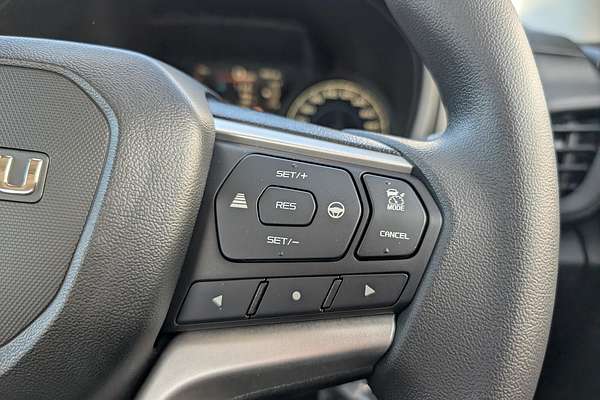 2025 Isuzu D-MAX SX 4X4