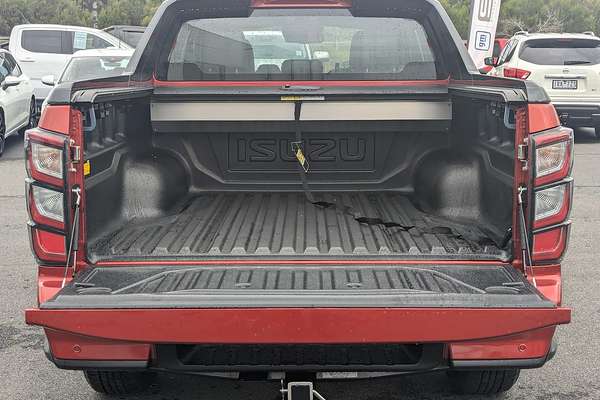 2025 Isuzu D-MAX X-TERRAIN 4X4