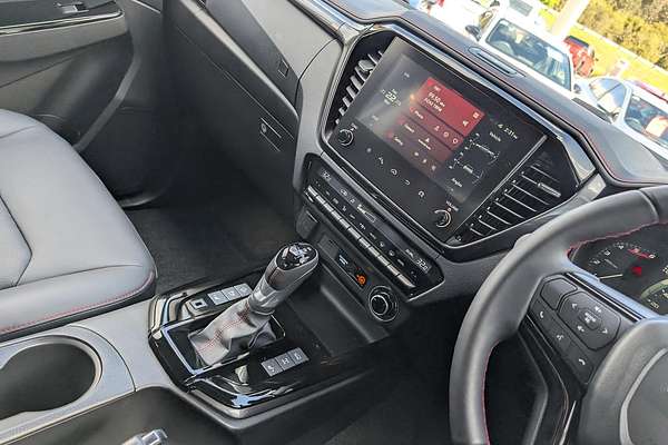 2025 Isuzu D-MAX X-TERRAIN 4X4