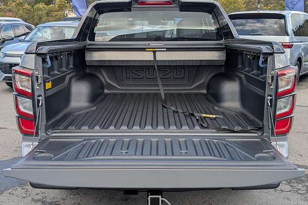 2025 Isuzu D-MAX X-TERRAIN 4X4