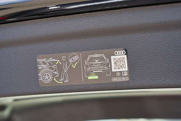 2025 Audi Q3 35 TFSI S line edition F3