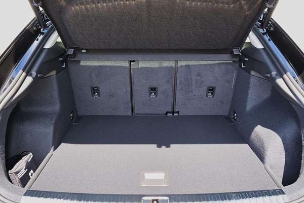 2025 Audi Q3 35 TFSI S line edition F3