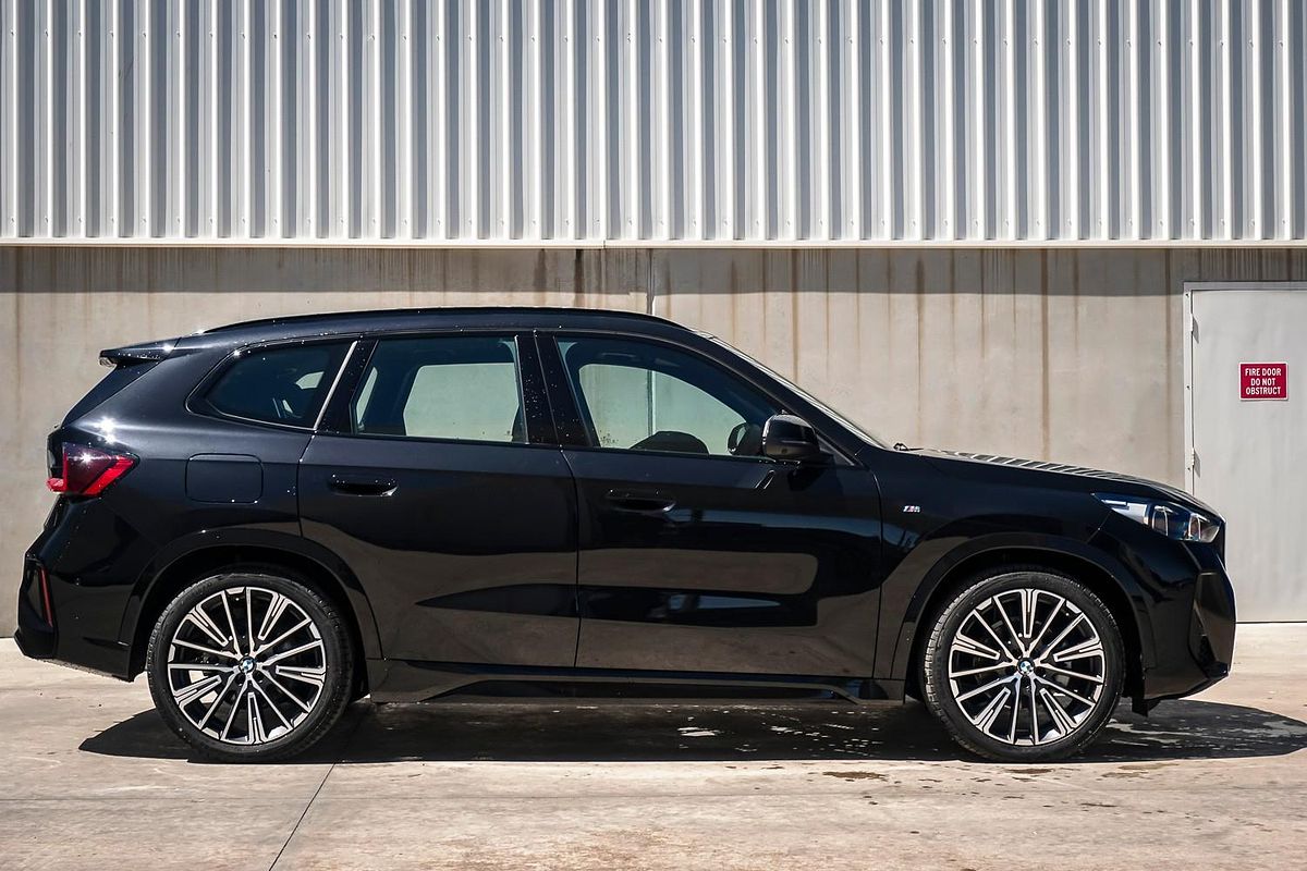 2025 BMW X1 xDrive20i M Sport U11