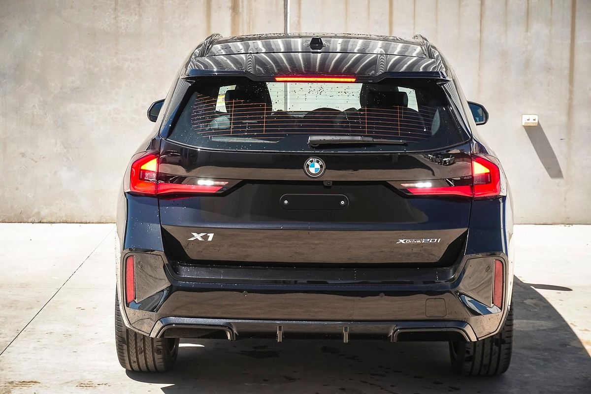 2025 BMW X1 xDrive20i M Sport U11
